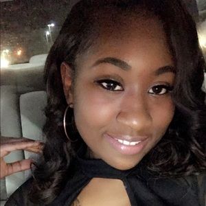 Meet your Posher, Brianna